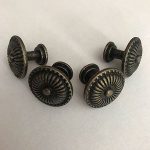 4 Vintage Style Bronze Knobs / Pulls